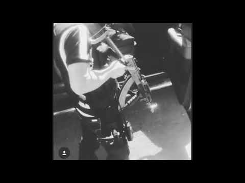 JENTE DE LA   i   Dos kalibres