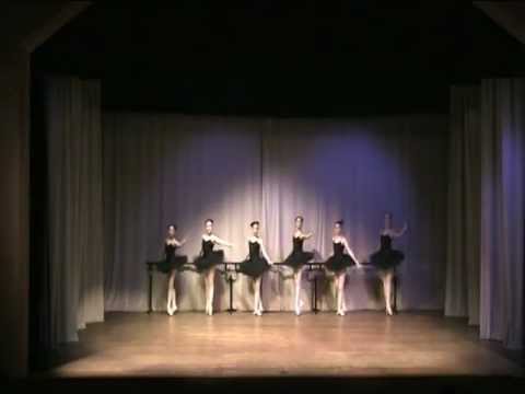 Ballet performance of ETUDES