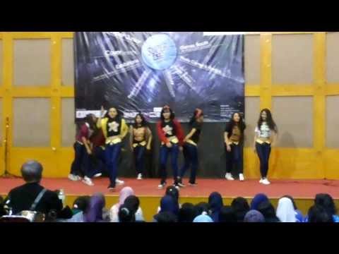 131229 Girls' Generation (소녀시대) - I Got A Boy + The Boys cover by Girlsneration