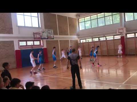 Kk Radivoj Korac-KK Flash 3 59-78 1 četvrtina