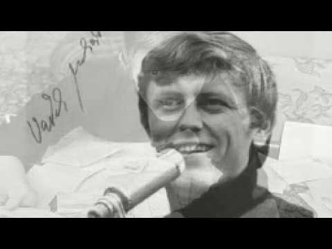 Mrs.  Applebee   -  Václav Neckář