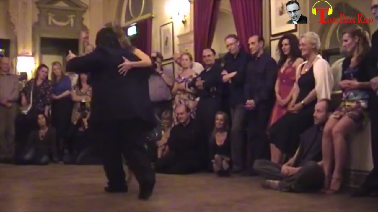 ELLA ES ASI Edgardo Donato - Horacio Lagos Ballano: Aoniken Quiroga - Vanessa Fatauros