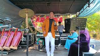Download lagu Terhanyut dalam kemesraan - minok ikshan - orgen tunggal - arjuna live music mp3 Download lagu Terhanyut dalam kemesraan - minok ikshan - orgen tunggal - arjuna live music mp3
