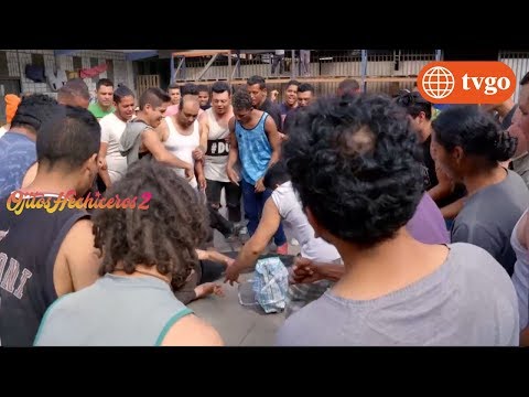 ¡Juli es golpeado al entrar a prisión! - Ojitos Hechiceros 23/11/2018