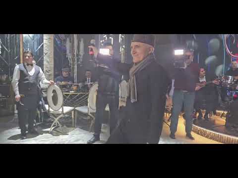 Alim Qasimovun  nəvəsinin toyunda reqsi