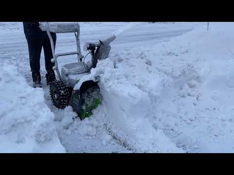 ALL NEW EGO 2 Stage Snow blower SNT2405 56v in 31inches wet heavy snow The Ultimate test !!!
