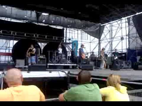 Edža  Niknais FEAT. Age Of Stones - Iedzersim pa glāzei @BBP2010 Part 1