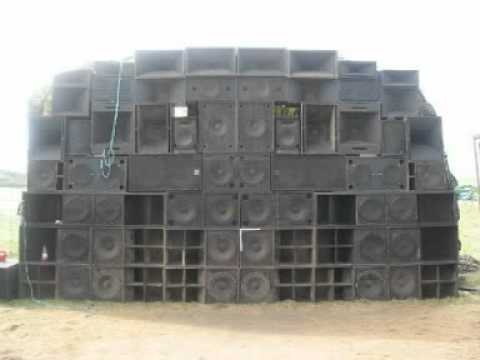 Far Too Loud vs Alex Mind - Bring Back The Boogie