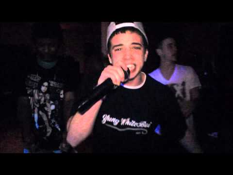 Yung WhiteBoi Comin4You & FlyShit PERFORMACE