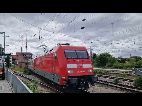 Einfahrt des InterCity 2083 "Königsee" am 31.05.2024 in Traunstein