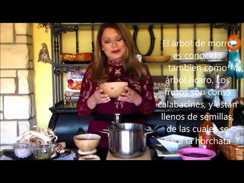 Preparando atol de shuco para una amiga.