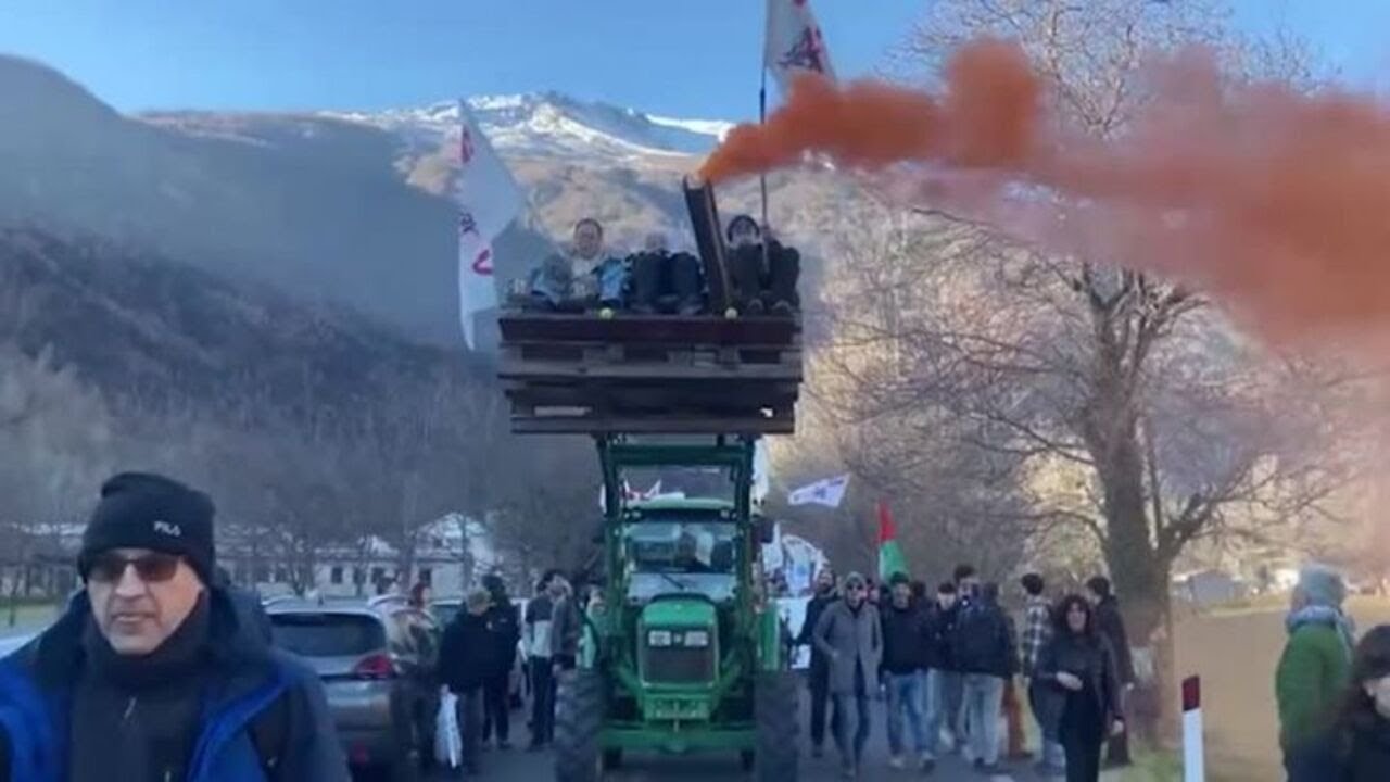 No Tav in marcia da Venaus a Susa per l'8 dicembre