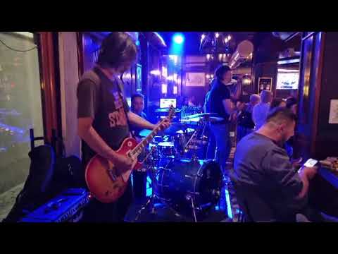 Balkan Jam Tino Pub Bar.