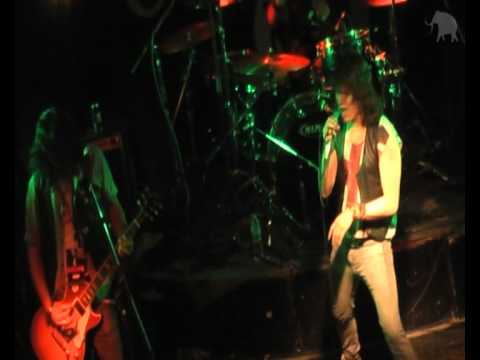 Coverheads - Livin´ on a prayer (en vivo en Peteco´s) - por Mamut Audiovisuales