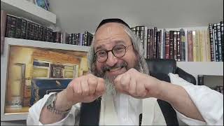 אור ימי החנוכה – ביידיש – הכנה לאורות ימי החנוכה – 22 – 🕯🔥 מתוך הספר 'אוצר היראה תשובת השנה' אות טז' (הרב מוטה פראנק) - התמונה מוצגת ישירות מתוך אתר האינטרנט יוטיוב. זכויות היוצרים בתמונה שייכות ליוצרה. קישור קרדיט למקור התוכן נמצא בתוך דף הסרטון