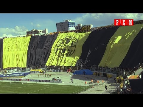 "Recibimiento y festejo del primer gol de The Strongest en el Clásico paceño 208" Barra: La Gloriosa Ultra Sur 34 &bull; Club: The Strongest