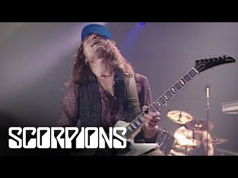 Videoclip de Hit Between The Eyes — Scorpions