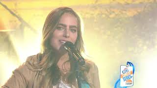 Lauren Jenkins sings ‘Running Out of Road’ live