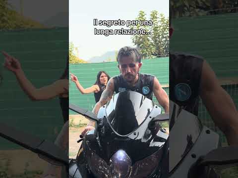 La moto risolve tantissimi problemi 😍🔥 #coppia #humor
