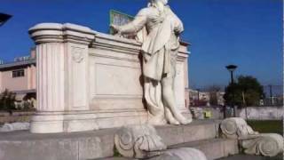 preview picture of video 'Aversa emergenza monumenti, la statua di Cimarosa a rischio crollo'