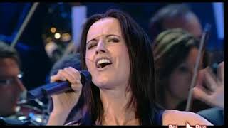 Dolores O’Riordan - “Angel Fire” Concerto Di Natale, Montecarlo 2006