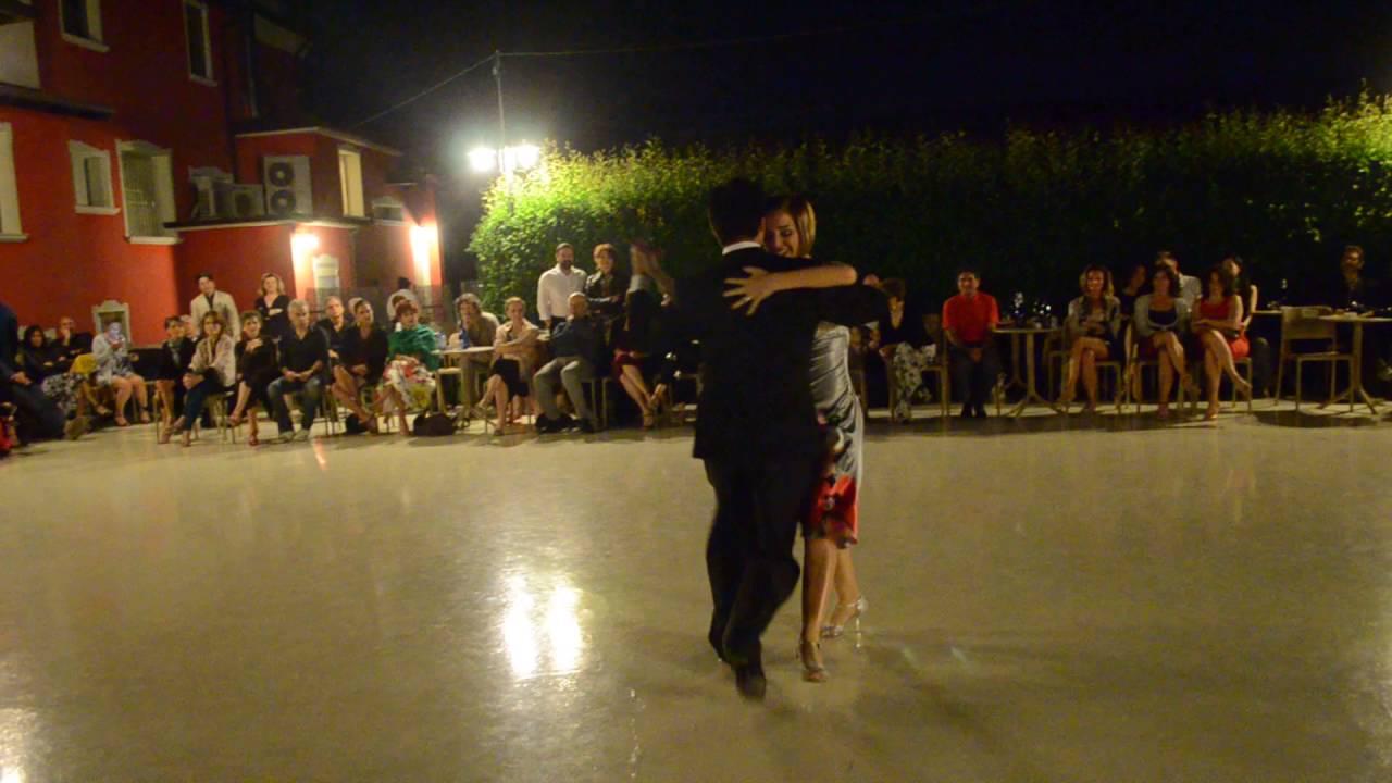 Sebastian Zanchez e Malvina Gili @ Milonga La Rotonda 2016 2di3
