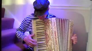 Jamie Rae  Scottish Jig on Cooperativa piano accordion