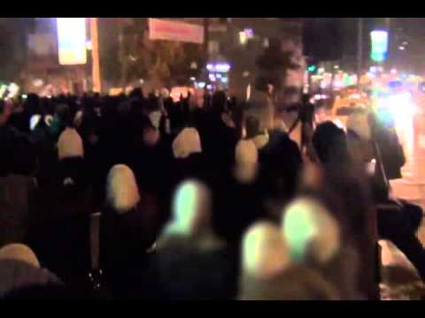 مظاهرة قرب وكالة سانا في حي البرامكة في مدينة دمشق