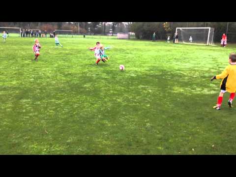 ASV'33 F5G - S.V. Brandevoort F14 (02-11-2013)