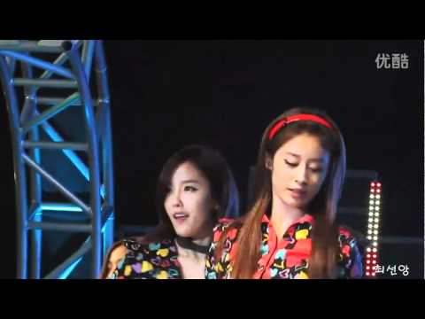 [Fancam] 111012 Incheon Yeonan Budu Festival 2011: T-ara(Jiyeon) - Roly-Poly [2]