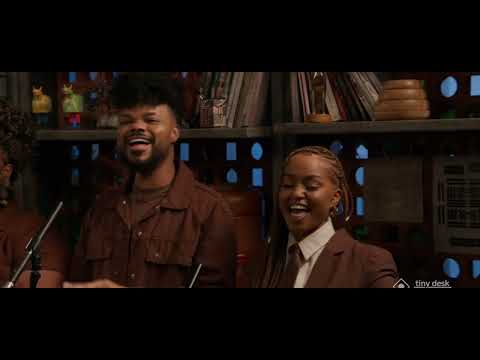 Liniker - Charme (cê parece onça tomando sol) [Tiny Desck]