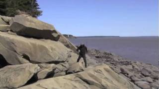 preview picture of video 'Fundy Footprints, hiking on the Bay of Fundy'