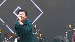 Download lagu Rizky Febian - Berpisah Itu Mudah || live perpisahan Smkn 1 Garut 2019 mp3 Download lagu Rizky Febian - Berpisah Itu Mudah || live perpisahan Smkn 1 Garut 2019 mp3