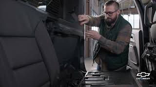 Chevrolet 2024 Chevy Silverado EV RST: Multi-Flex Midgate