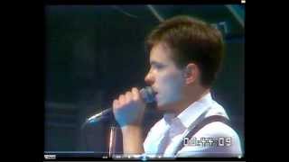 New Order - Sister Ray (live cover version of Velvet Underground original)