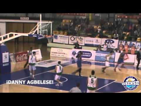 Danny Agbelese revienta el aro ante Amics Castelló (J.11 LEB Oro 15-16)