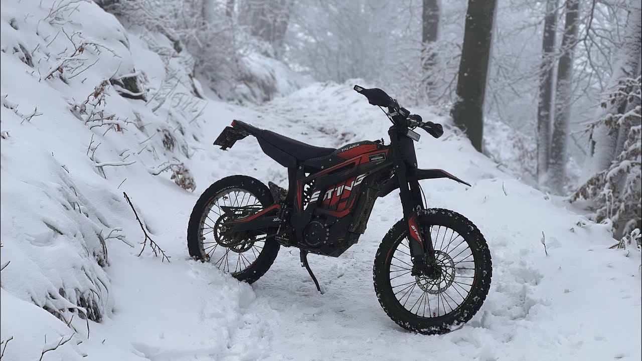 SULLA CIMA INNEVATA CON LA TALARIA, MA SI ROMPONO I FRENI!