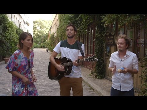 Alcaline, Le Sujet - Cocoon