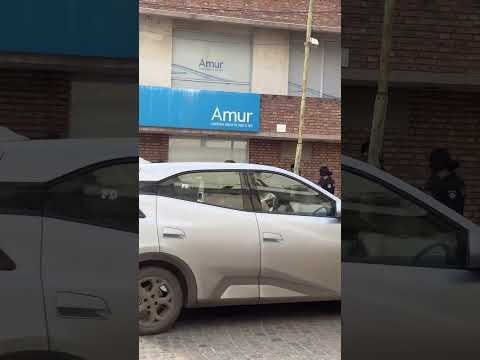 Esquivó a un auto y terminó chocando contra un poste en Rafaela