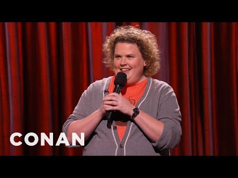 Fortune Feimster Dreams of Being A Hooters Waitress