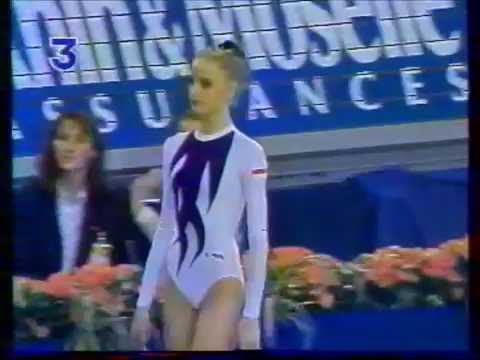 Olga GONTAR (BLR) ribbon - 1994 Paris worlds EF