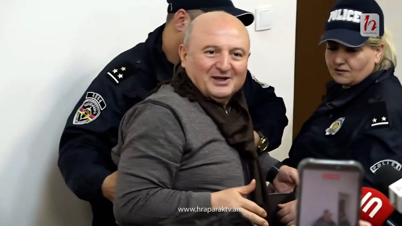 Վարդան Ղուկասյանն ասմունքում է դատարանում