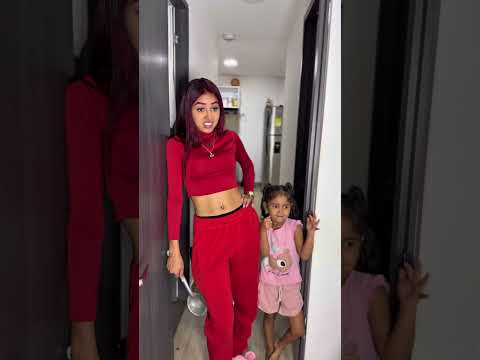 The girl can't read haha ​​🤣