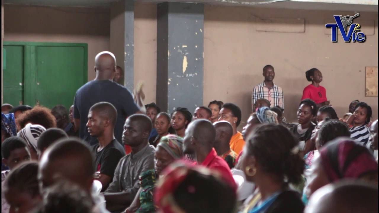 Thumbnail of video: Question sur Galates 2:19-3:10 - Côte d'Ivoire