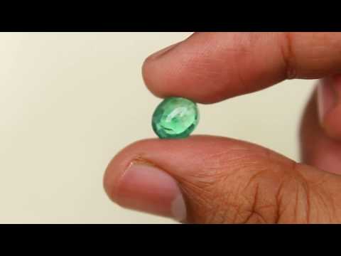 Emerald 3.02 Cts lustrous Natural Vivid Green Emerald Oval cut