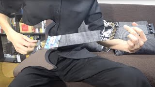 Exactly chameleon!  I Built chroma key guitar.【DIY】