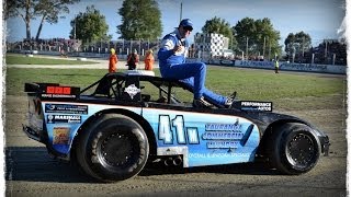 preview picture of video '21 Dec 13 Super Saloon North Is Champs Race Two. Meeanee Speedway, NZ. As I saw it: Murray Guy'