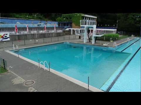 sechs schwimmerinnen an zwei tagen