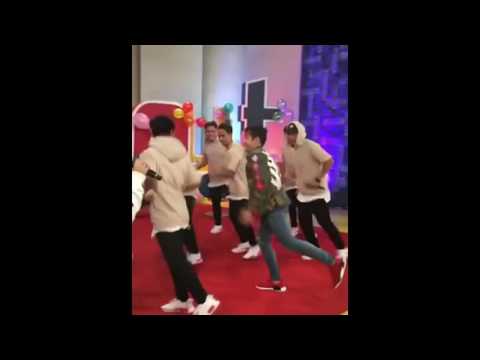 Julian Trono's "Sidekick" dance #JulianTronoOnAsapChillOut