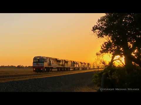 PM9 With Quad SCT Class Diesel Locomotives At Sunset (1/4/2019) - PoathTV Australian Trains